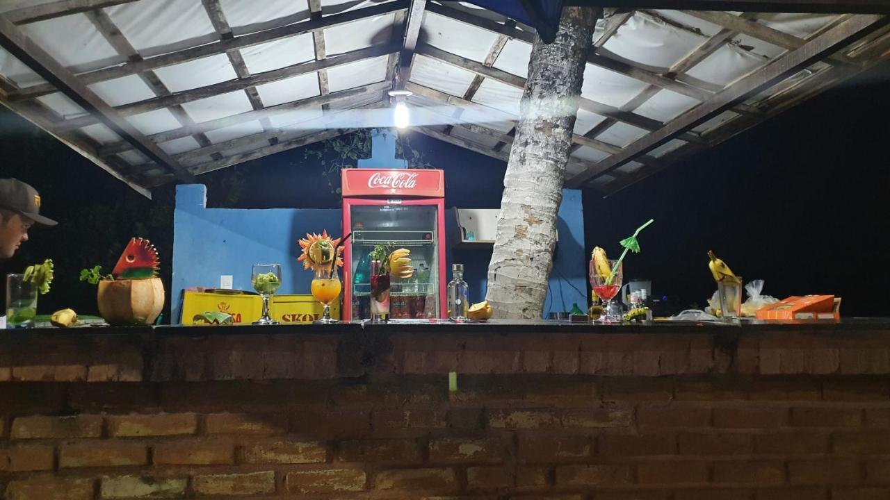 Pousada E Restaurante Sombra Dos Coqueiros Trairi Exteriör bild
